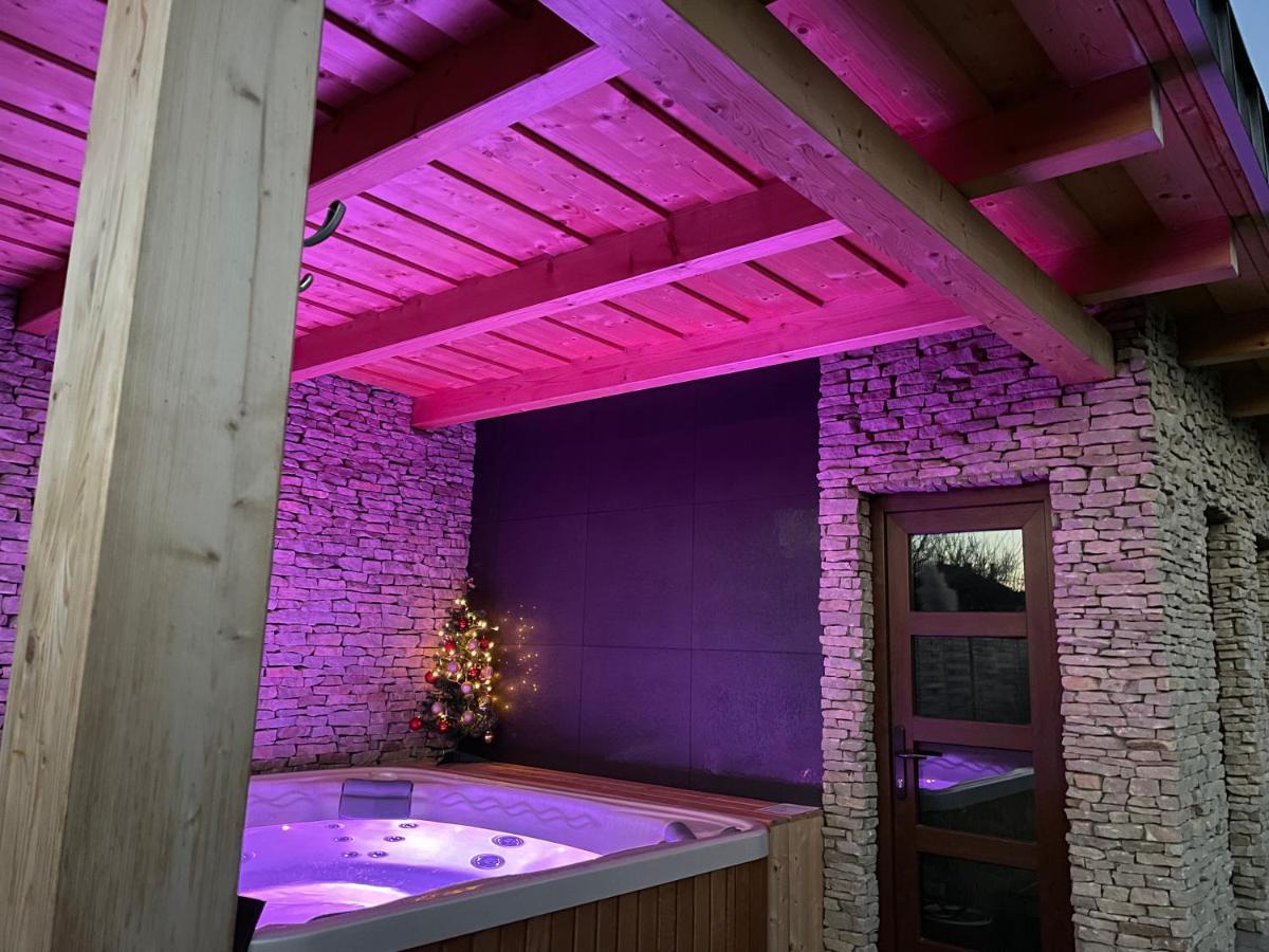 Villa Aruba & Private Spa Suites Кестели Екстериор снимка
