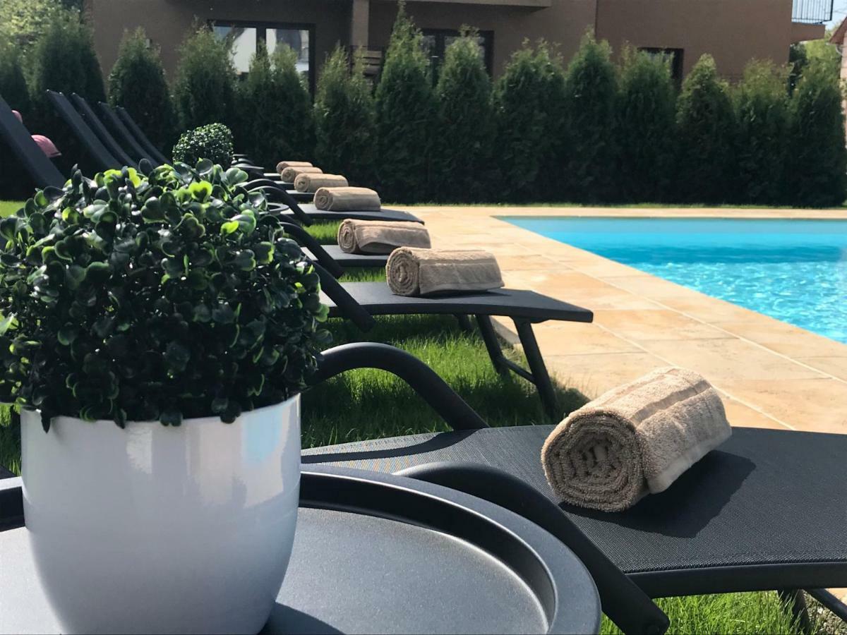 Villa Aruba & Private Spa Suites Кестели Екстериор снимка