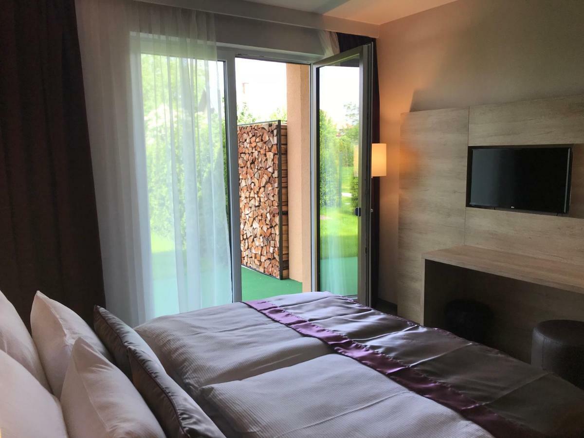 Villa Aruba & Private Spa Suites Кестели Екстериор снимка